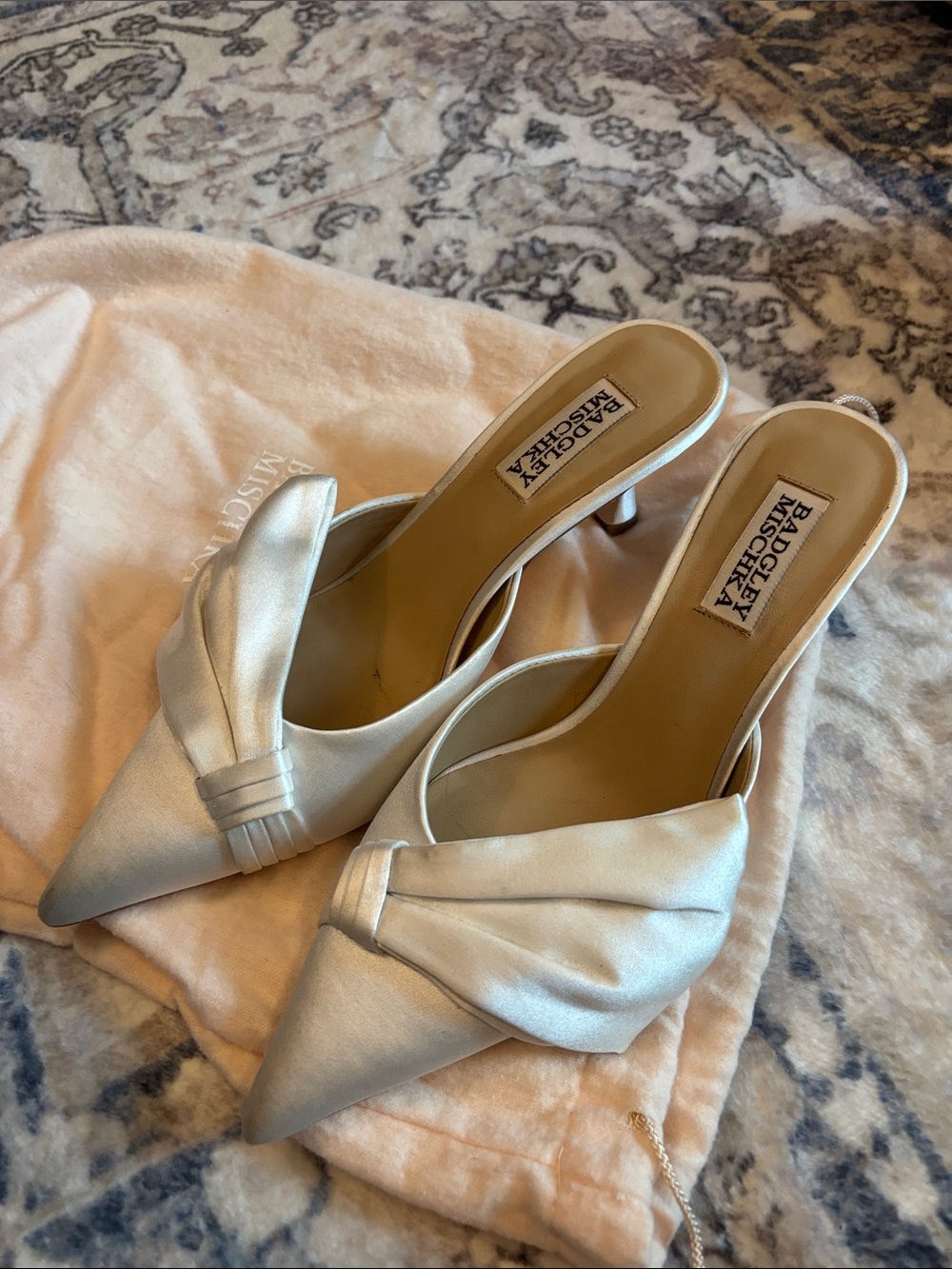 Badgley Mischka Ivory Satin Pointed Toe Slingback Mules
